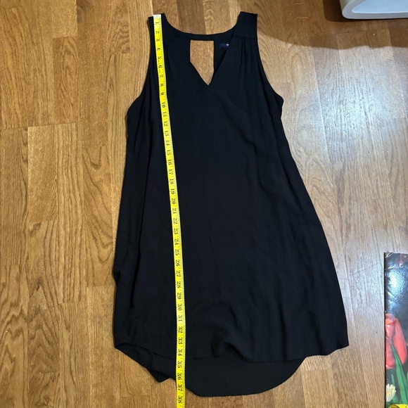 Black Gap V- neck Sleeveless Dress - Picture 7 of 10